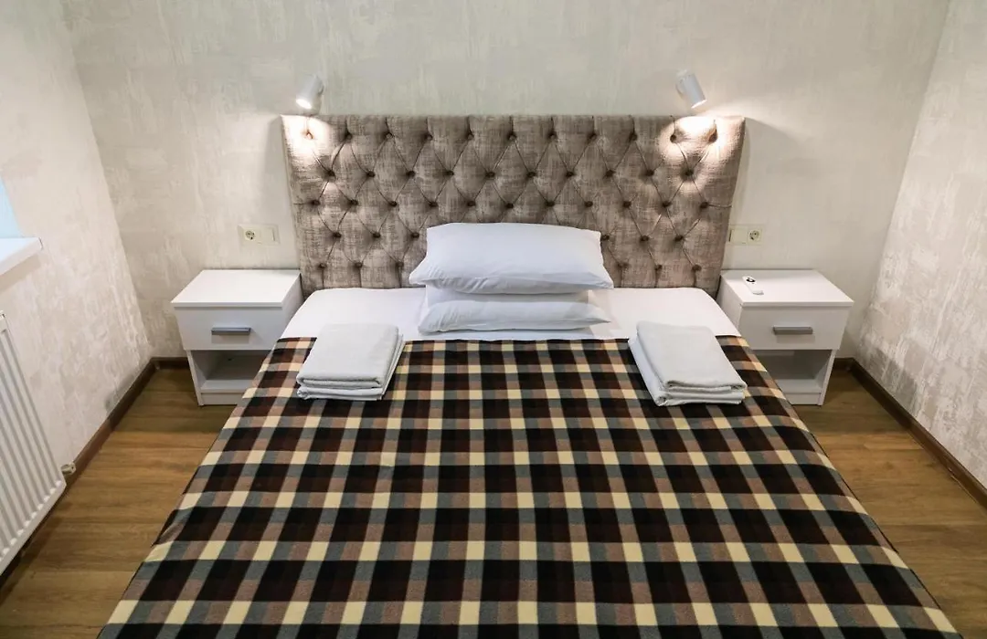 Alina Hotel & Hostel-1